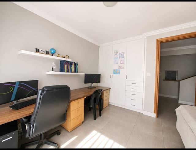 4 BEDROOM HOUSE FOR SALE IN HENLEY ON KLIP